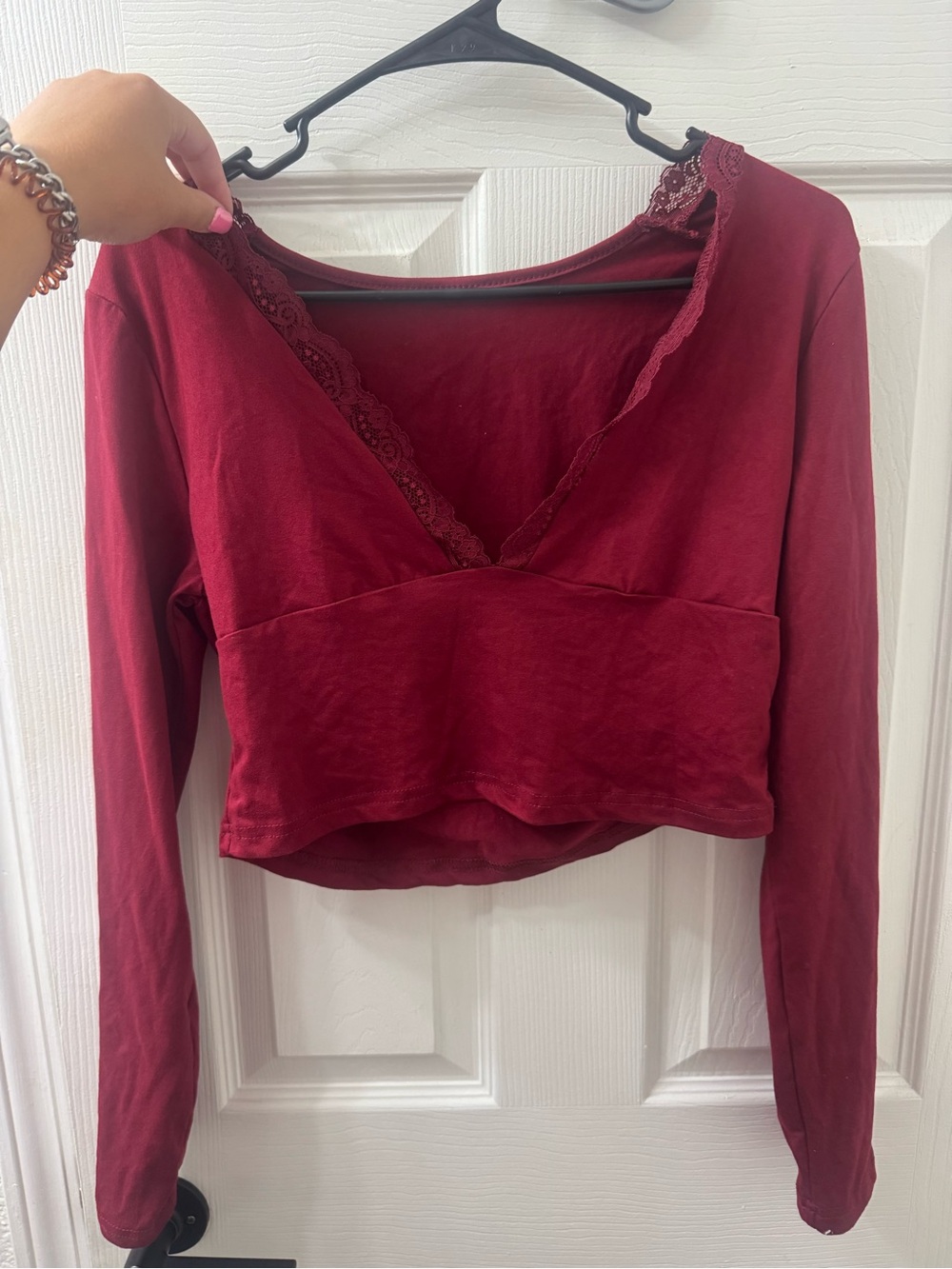 SHEIN Burgundy Lace Trim V-Neck Long Sleeve Crop Top